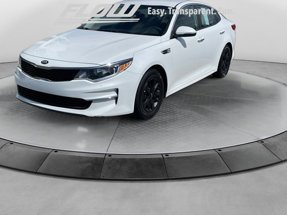 2018 Kia Optima LX photo 3
