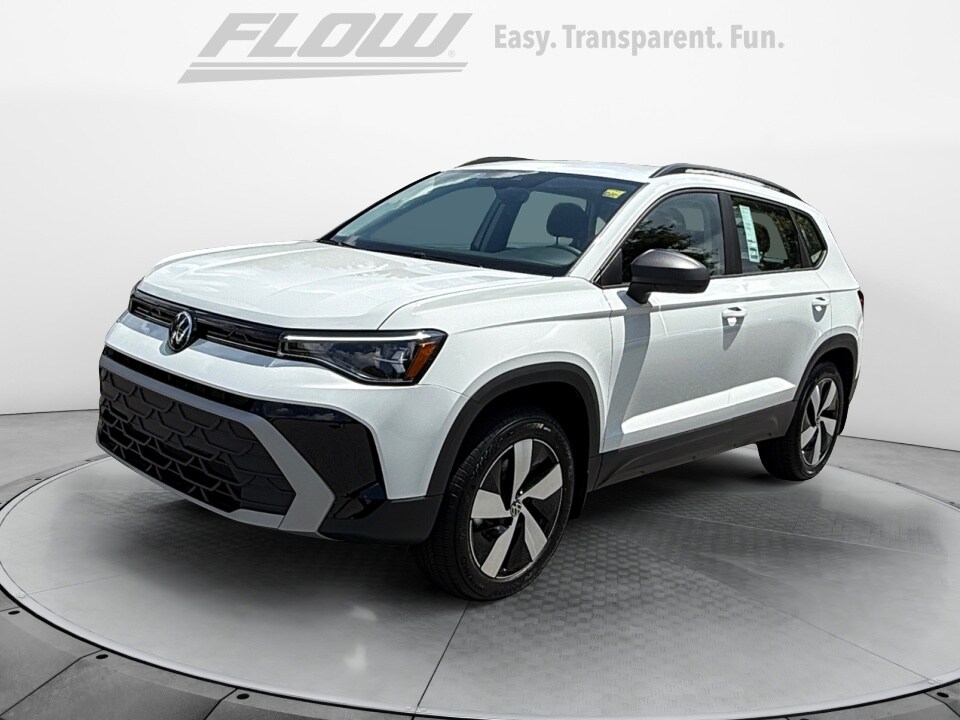 2025 Volkswagen Taos S photo 3