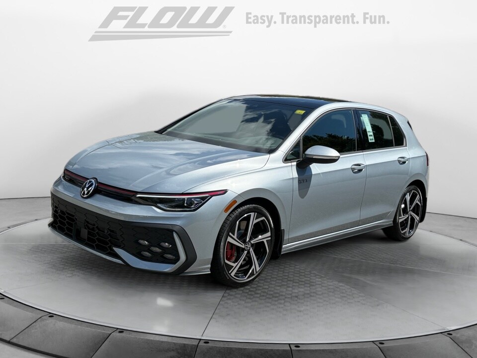 2025 Volkswagen Golf GTI SE photo 3