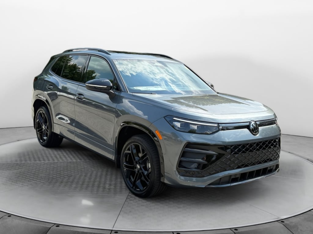New 2026 Volkswagen Tiguan SE R-Line Black SUV