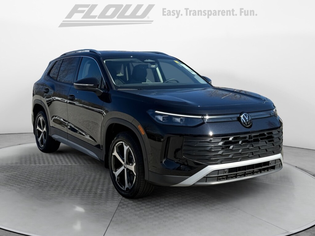 New 2026 Volkswagen Tiguan 2.0T SE SUV