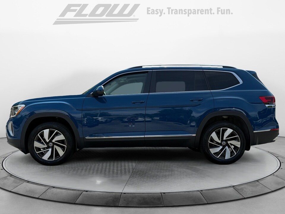 2025 Volkswagen Atlas SEL photo 4