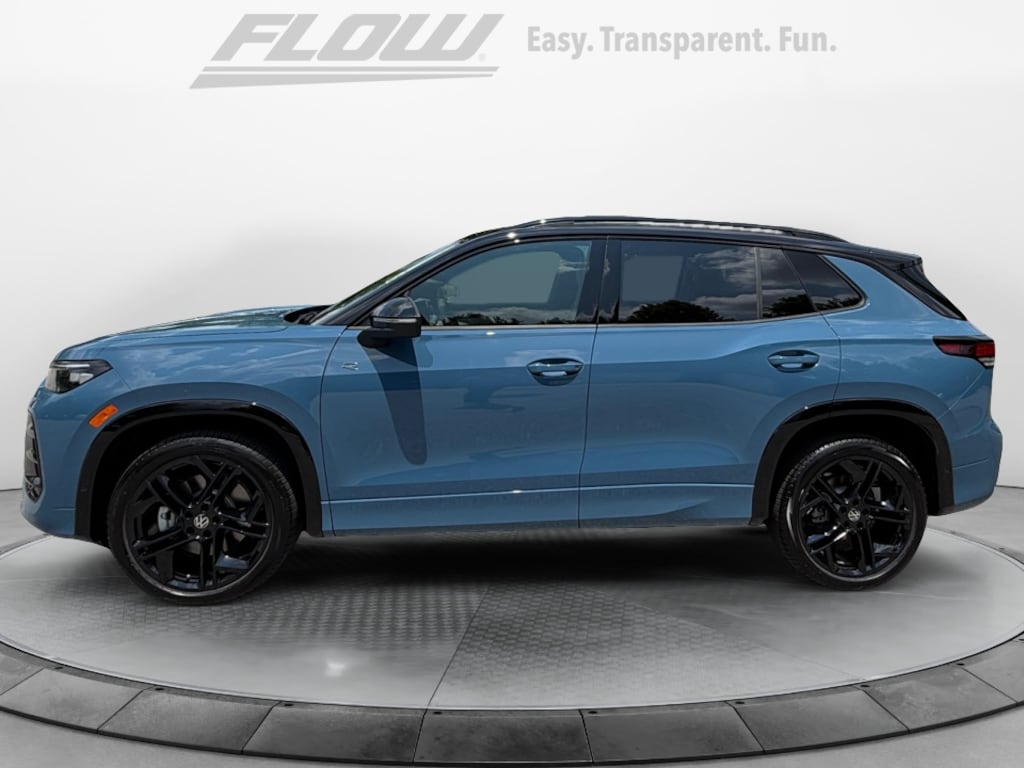 New 2026 Volkswagen Tiguan SE R-Line Black SUV
