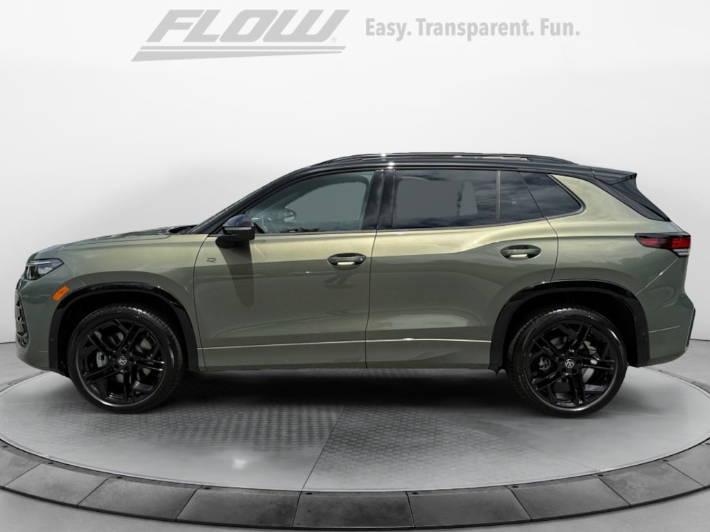 New 2026 Volkswagen Tiguan SE R-Line Black SUV