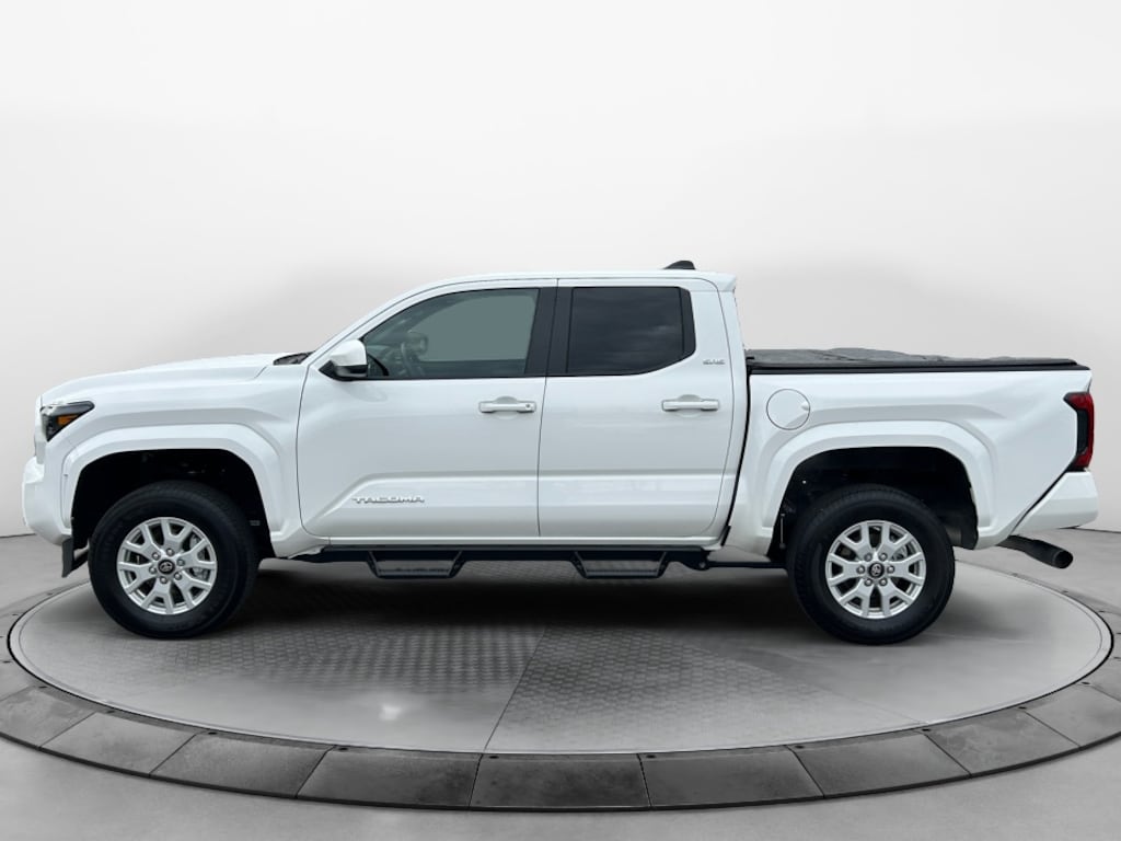 Used 2024 Toyota Tacoma SR5 Truck