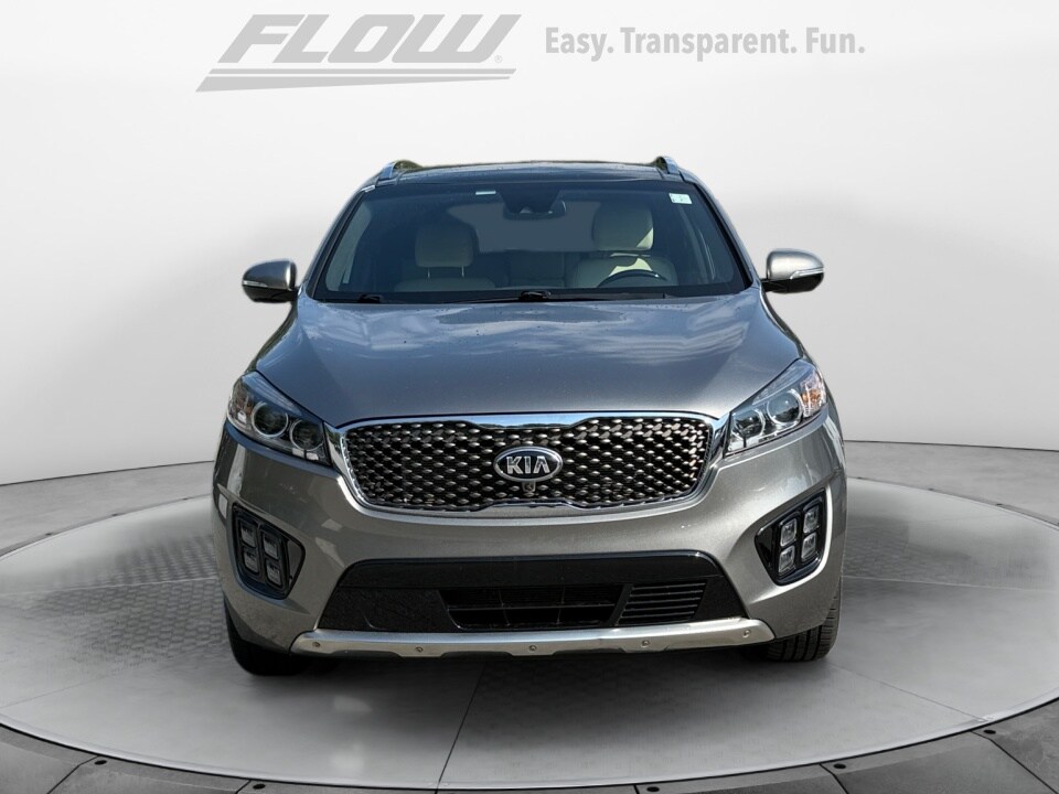 2017 Kia Sorento SX Limited photo 2