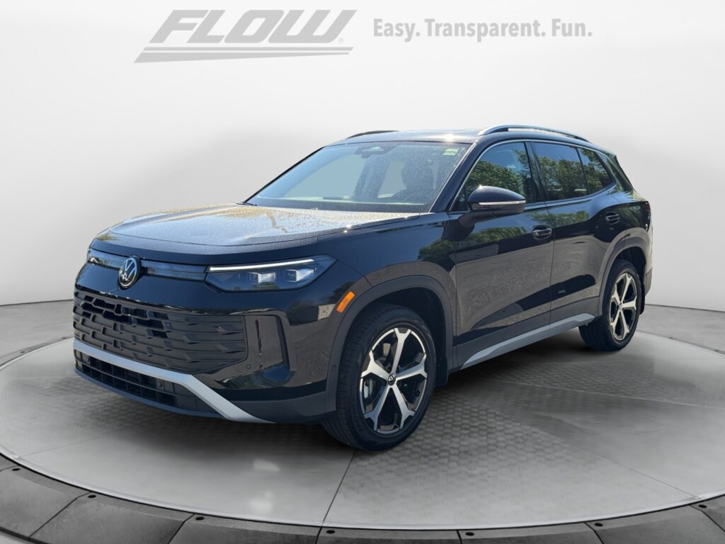 New 2026 Volkswagen Tiguan 2.0T SE SUV