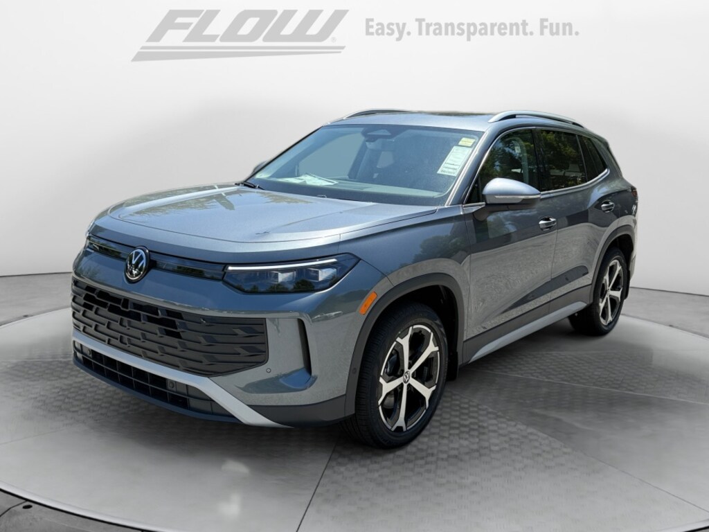 New 2026 Volkswagen Tiguan SE SUV