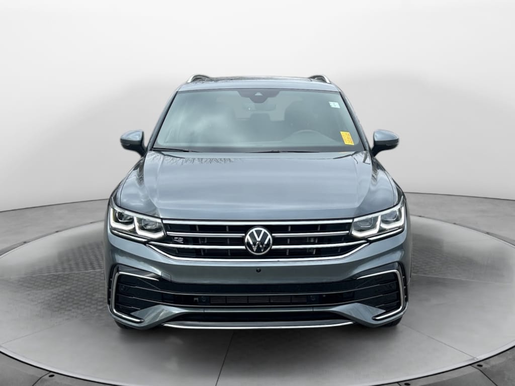 Certified 2024 Volkswagen Tiguan 2.0T SEL R-Line SUV
