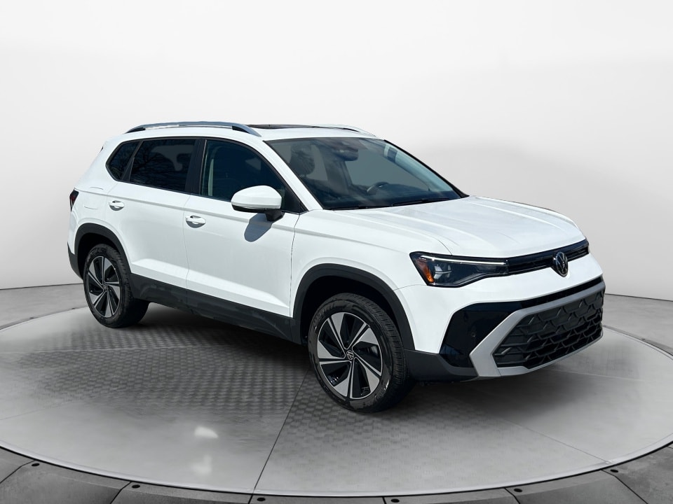 2025 Volkswagen Taos SE