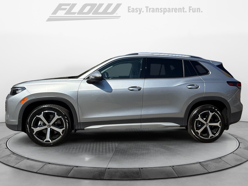 2025 Volkswagen Tiguan SE photo 4