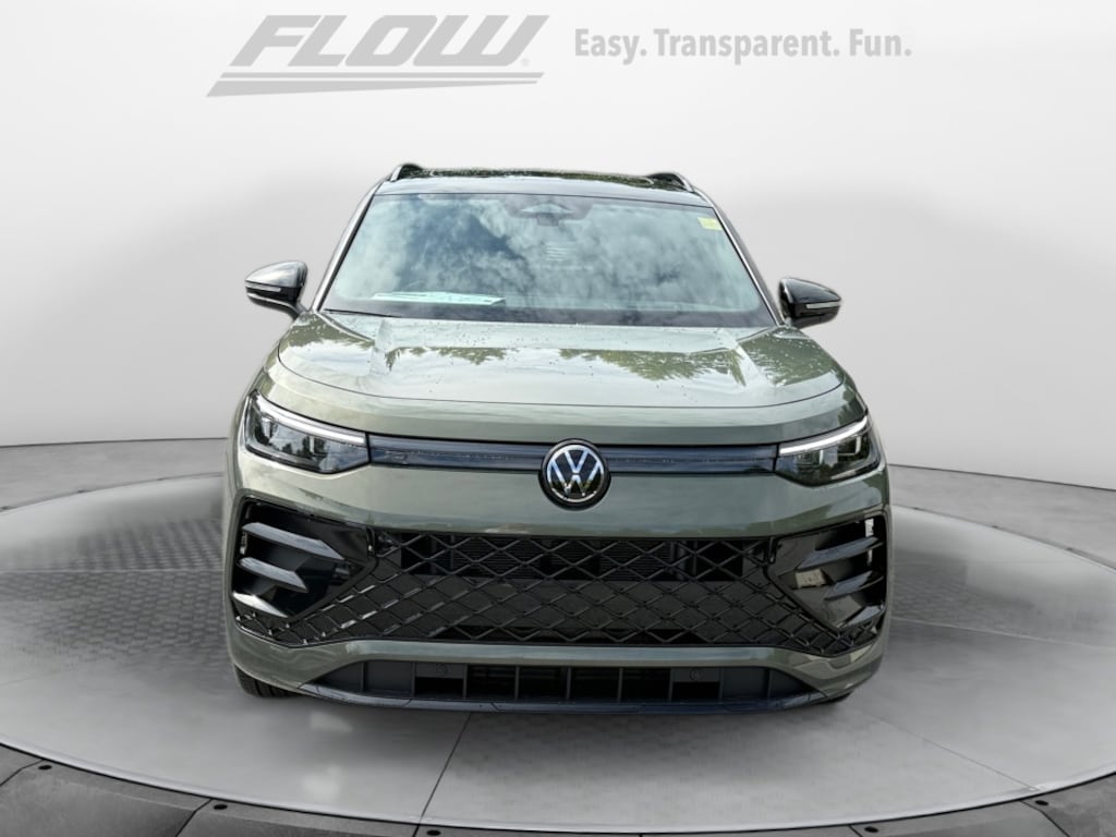 New 2026 Volkswagen Tiguan SE R-Line Black SUV