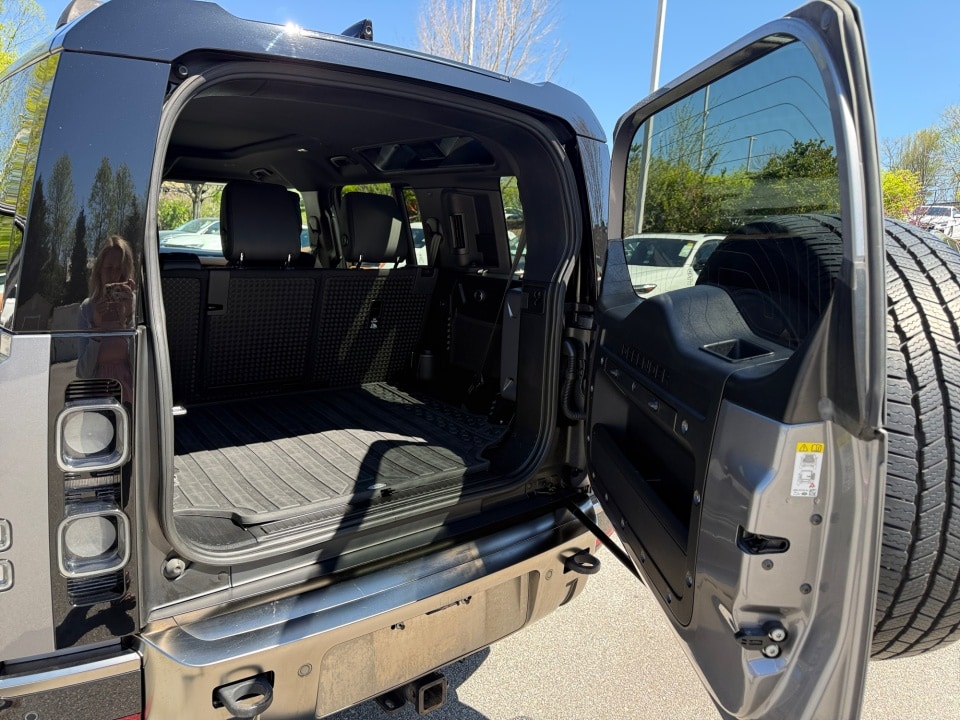 2020 Land Rover Defender X - Photo 18