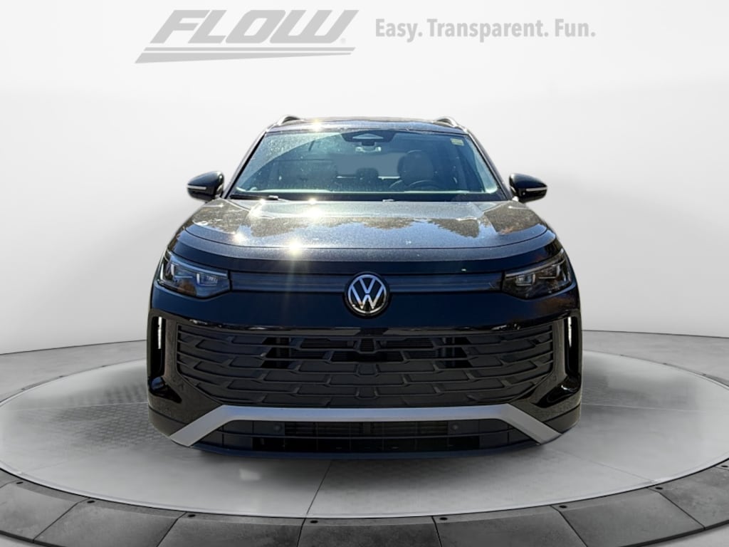 New 2025 Volkswagen Tiguan 2.0T SE SUV