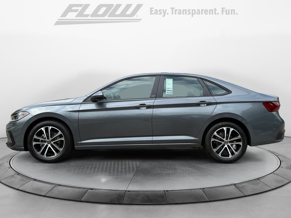 2026 Volkswagen Jetta Sport photo 4
