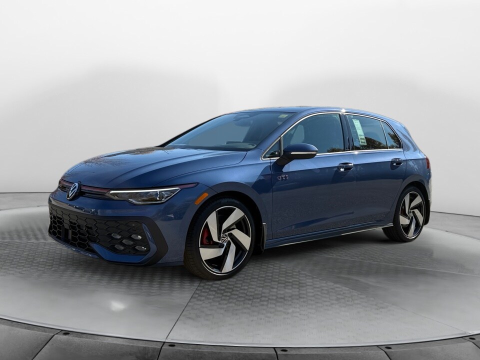 2026 Volkswagen Golf GTI S photo 3
