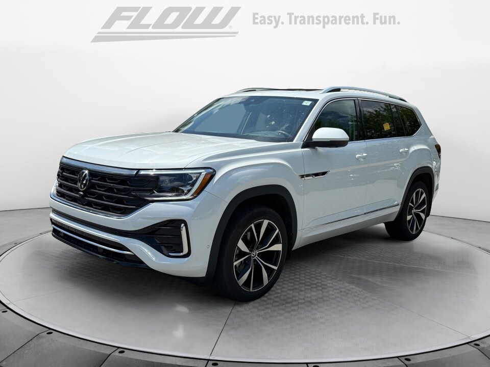 2024 Volkswagen Atlas SEL Premium R-Line photo 2