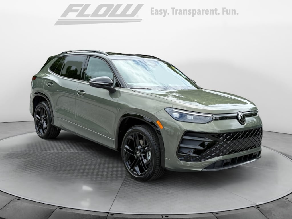 New 2026 Volkswagen Tiguan SE R-Line Black SUV