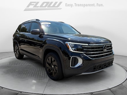 2025 Volkswagen Atlas 2.0T SE w/Technology SUV