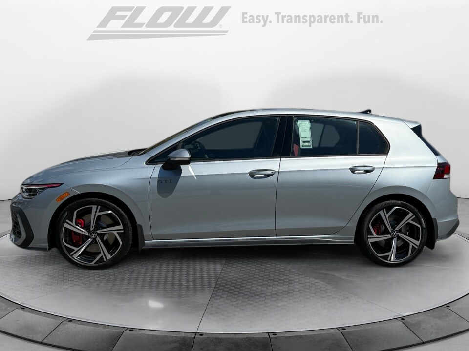 2025 Volkswagen Golf GTI SE photo 4