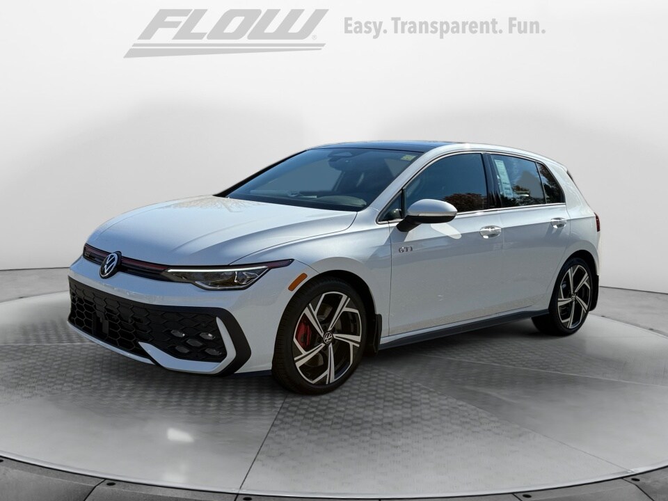 2026 Volkswagen Golf GTI SE photo 3
