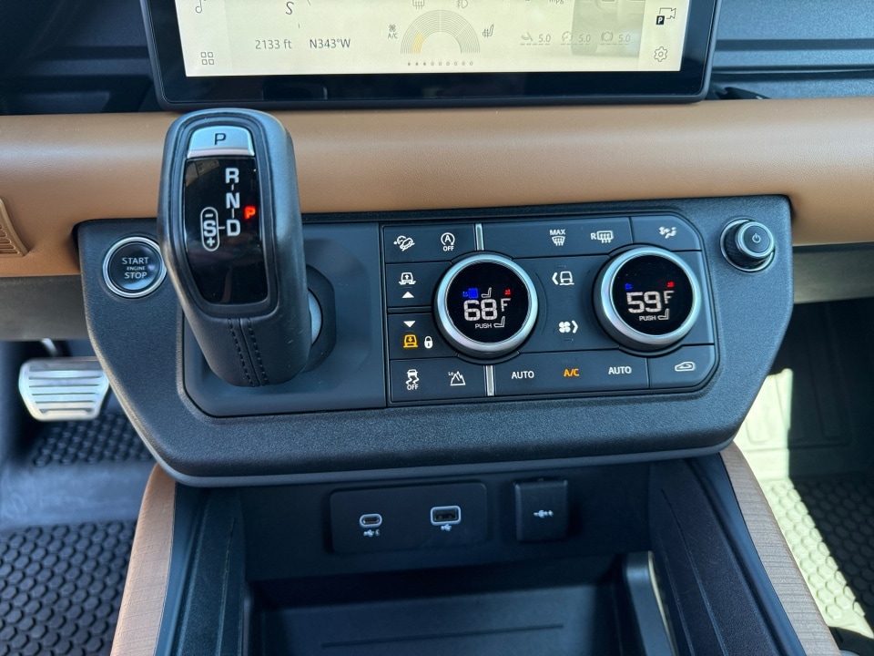 2020 Land Rover Defender X - Photo 22