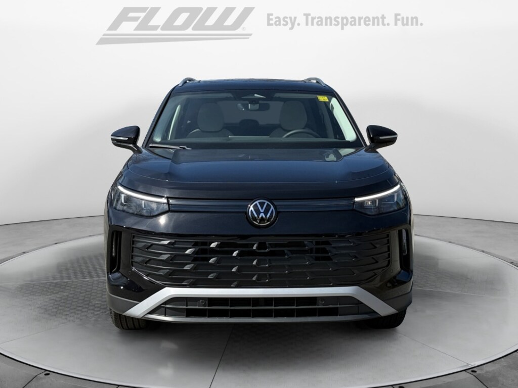 New 2026 Volkswagen Tiguan 2.0T SE SUV