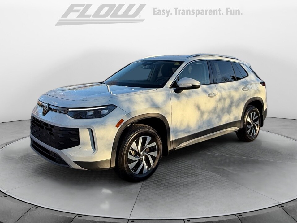 2026 Volkswagen Tiguan S photo 3