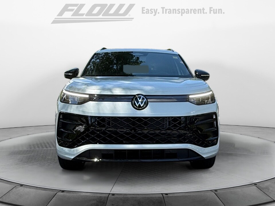 2025 Volkswagen Tiguan SE R-Line Black photo 2