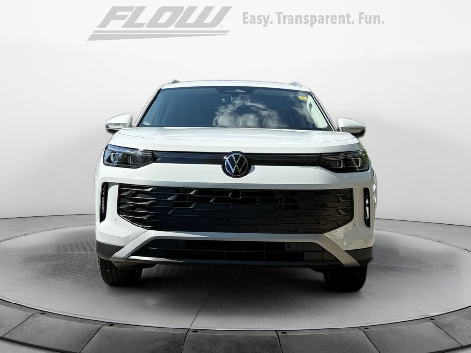 2025 Volkswagen Tiguan S photo 2