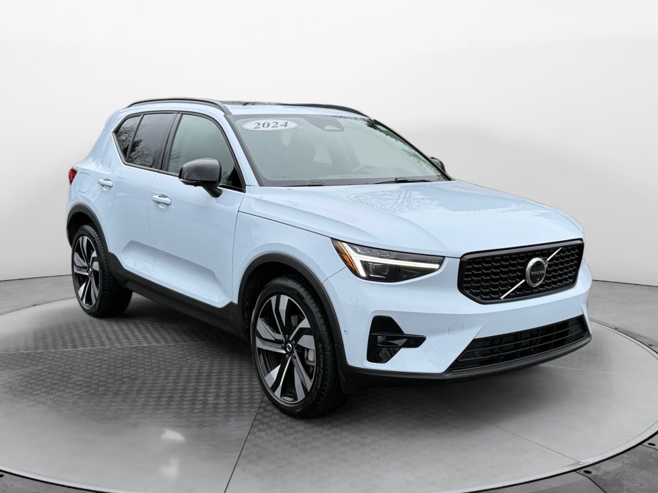 2024 Volvo XC40 Ultimate