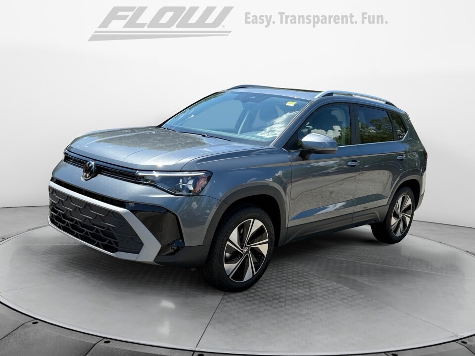 2025 Volkswagen Taos SE photo 2