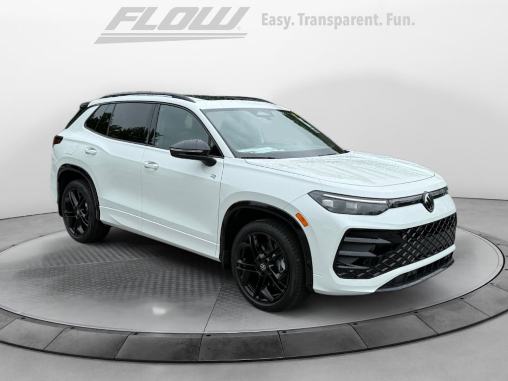 New 2026 Volkswagen Tiguan SE R-Line Black SUV