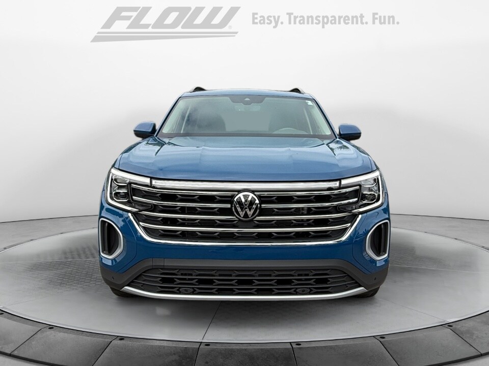 2025 Volkswagen Atlas SE Technology photo 2