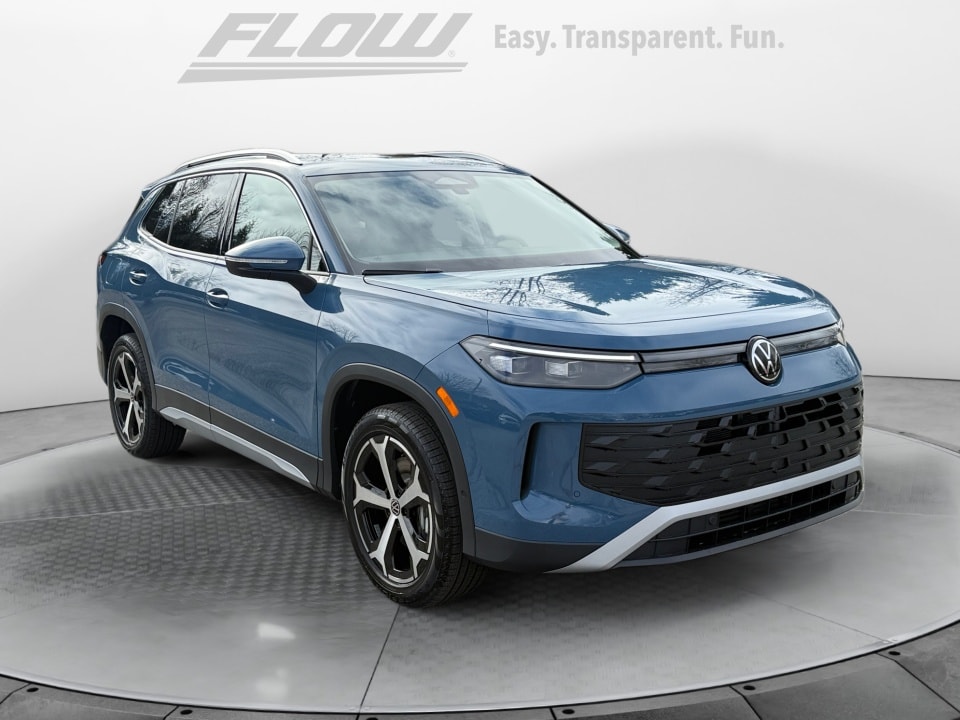 2026 Volkswagen Tiguan SE's photo