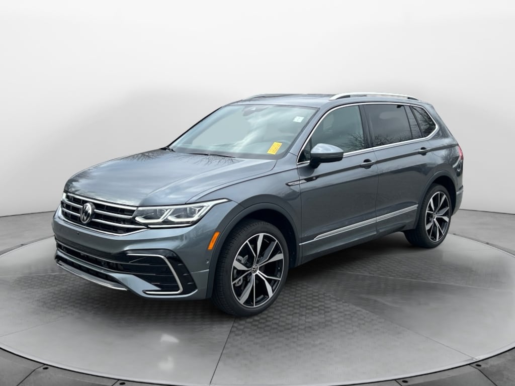 Certified 2024 Volkswagen Tiguan 2.0T SEL R-Line SUV