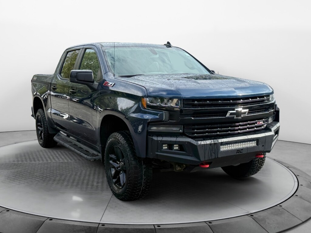 Used 2020 Chevrolet Silverado 1500 4WD Crew Cab Short Bed LT Trail Boss Truck