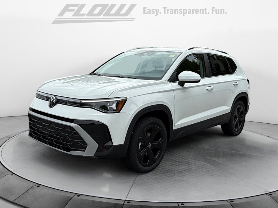 2025 Volkswagen Taos SEL photo 3