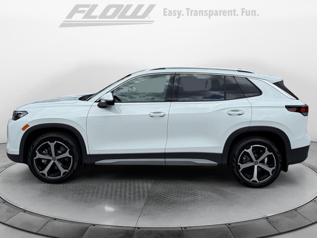 New 2026 Volkswagen Tiguan SE SUV