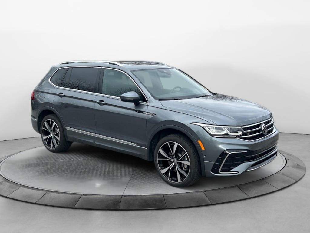 Certified 2024 Volkswagen Tiguan 2.0T SEL R-Line SUV