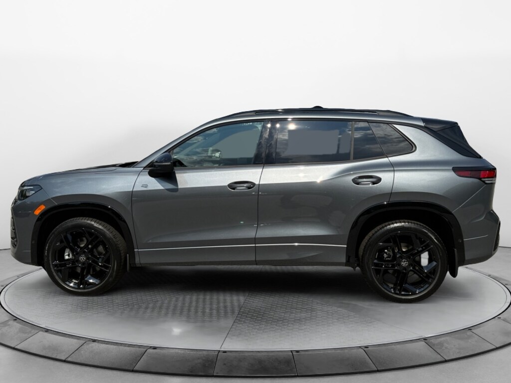 New 2026 Volkswagen Tiguan SE R-Line Black SUV