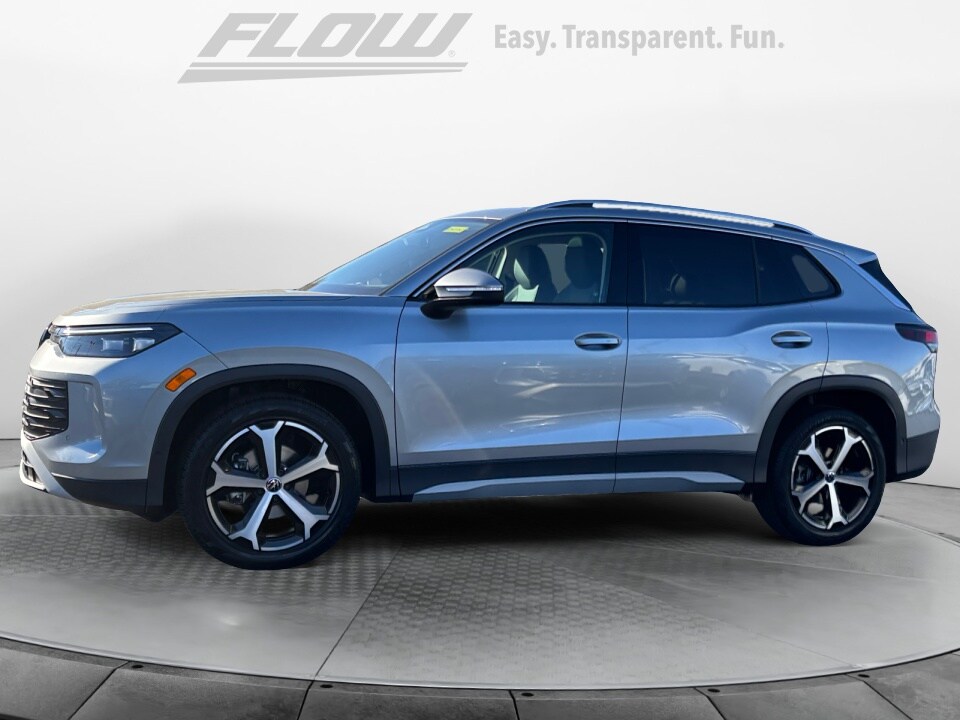 2026 Volkswagen Tiguan SE photo 4