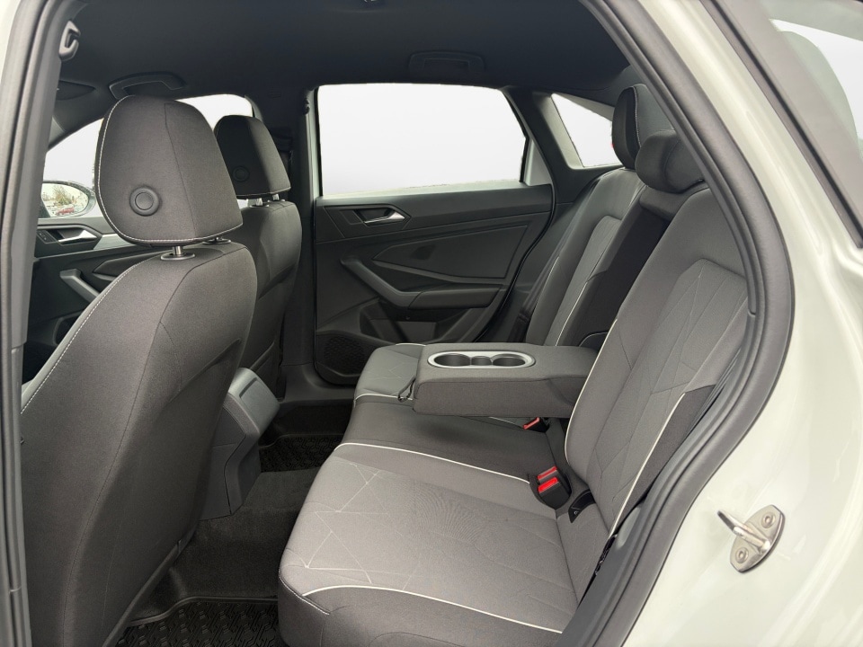 2026 Volkswagen Jetta Sport - Photo 15