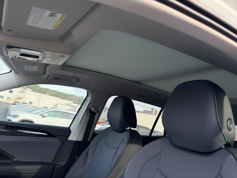 2026 Volkswagen Tiguan SE - Photo 21