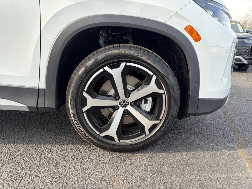 2026 Volkswagen Tiguan SE - Photo 25