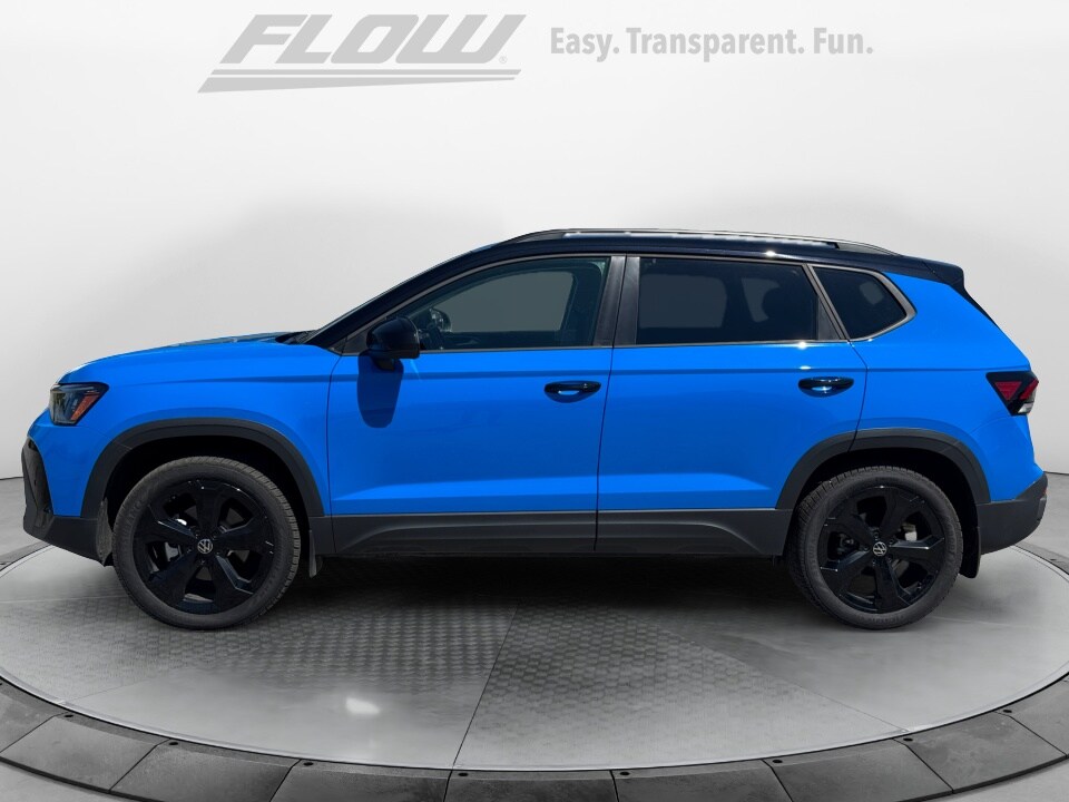 2025 Volkswagen Taos SE photo 4