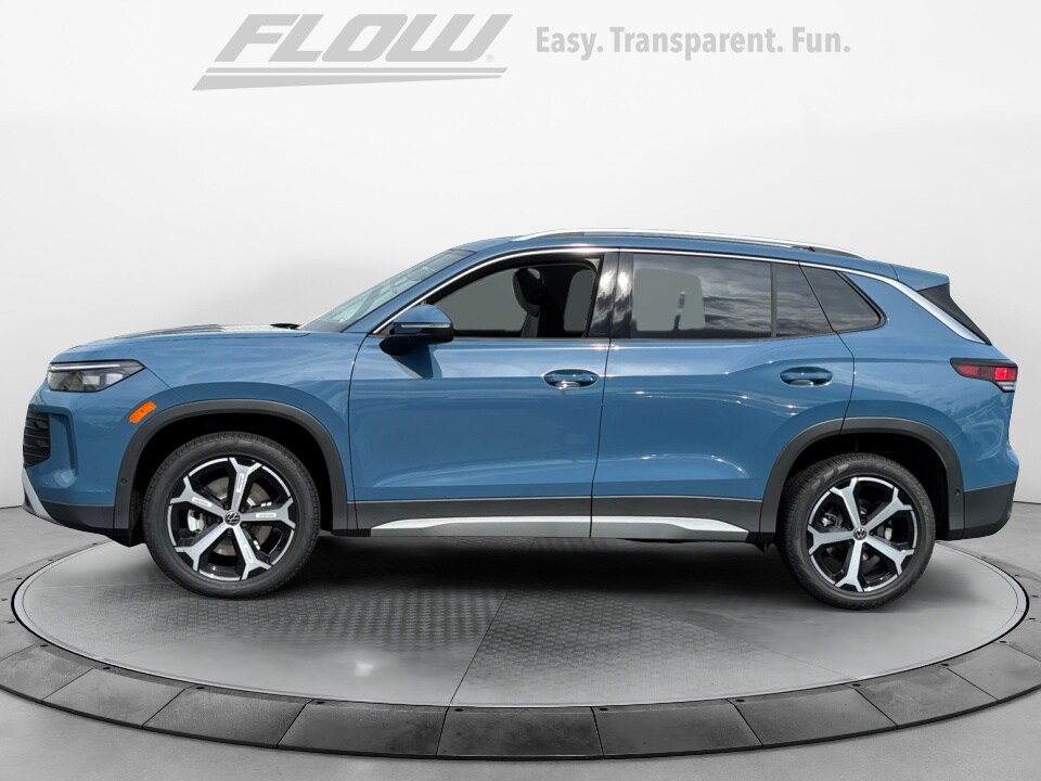 2025 Volkswagen Tiguan SE photo 4