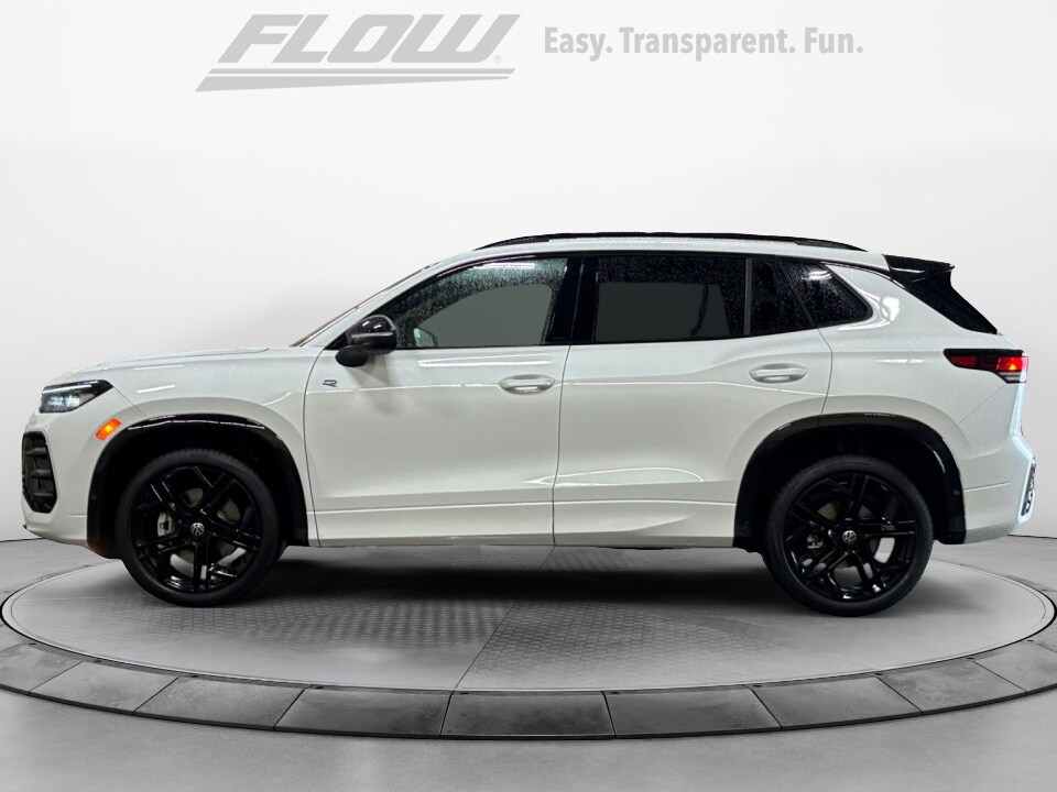 2025 Volkswagen Tiguan SE R-Line Black photo 4