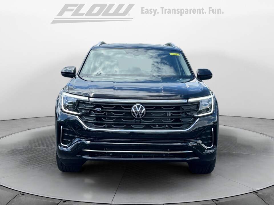 2025 Volkswagen Atlas SEL Premium R-Line photo 2