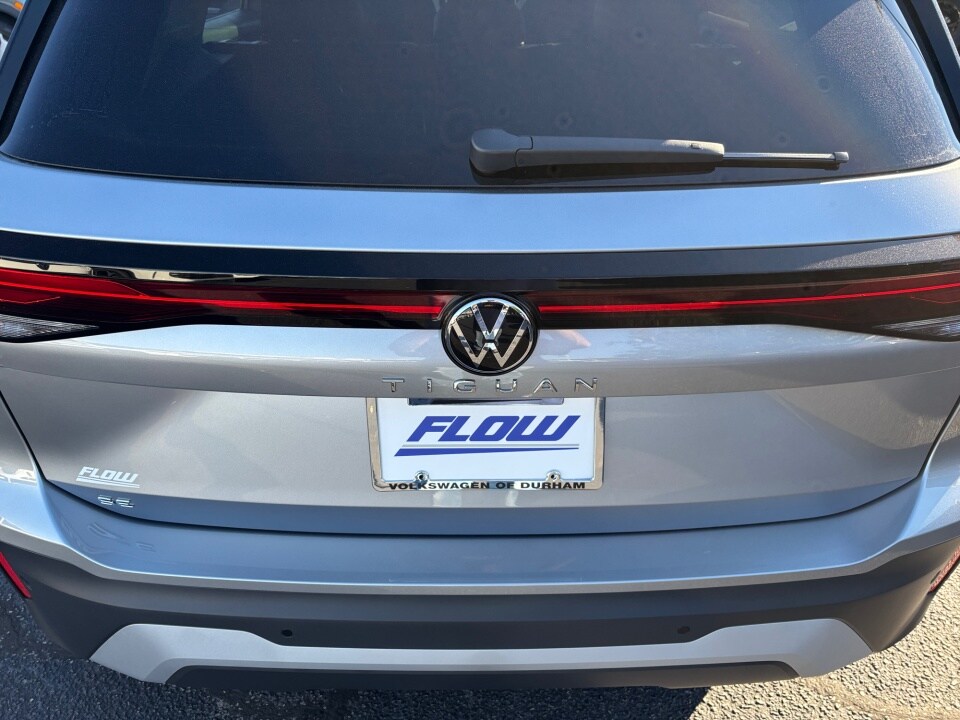 2026 Volkswagen Tiguan SE - Photo 14